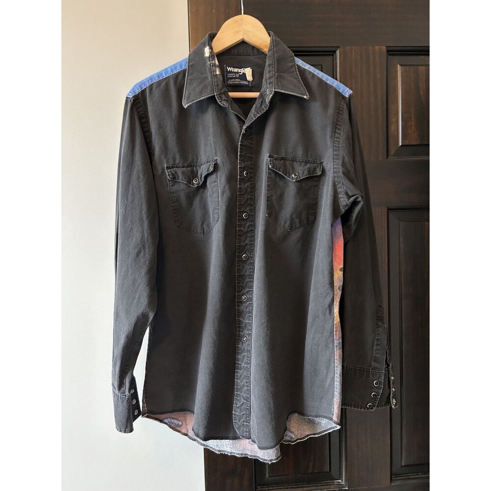 Grey Wrangler Button Down Size Extra Large - image 1